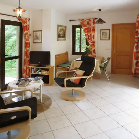Lejlighed Fewo-romantico-ruhige-lage-2-terrassen-2-gaerten-sonne-pur-den-ganzen-tag-mit-pool-und-parkplatz *