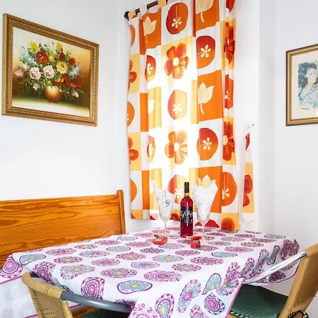 Fewo-romantico-ruhige-lage-2-terrassen-2-gaerten-sonne-pur-den-ganzen-tag-mit-pool-und-parkplatz Santa Úrsula